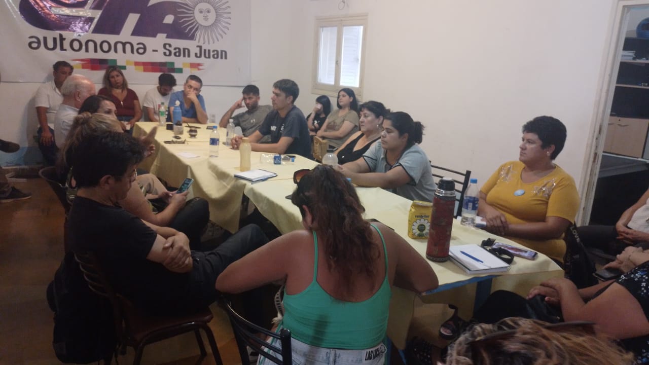 Movimientos sociales convocan a jornada nacional en defensa de ollas ...