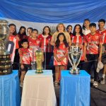 San Martín recibió las copas que emocionan al país