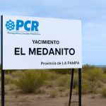 Mientras el Gobierno habla del boom energético, hay 400 petroleros a un paso de perder su empleo