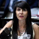 Doble Vara: no pudo asumir como senadora por una causa de drogas en Estados Unidos y ahora impulsa mano dura por delitos menores