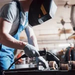 El salario real volvió a caer en enero y la jubilación mínima ya perdió 5% en 7 meses, en medio de la crisis de empleo