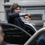 Crisis interna en la ORT por la visita de Milei: repudio, pañuelos verdes y aplausos
