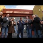 Orrego anunció en Iglesia la construcción del primer parque solar híbrido comunitario de San Juan