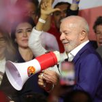 Lula ya trabaja para remontar la mínima ventaja de Bolsonaro
